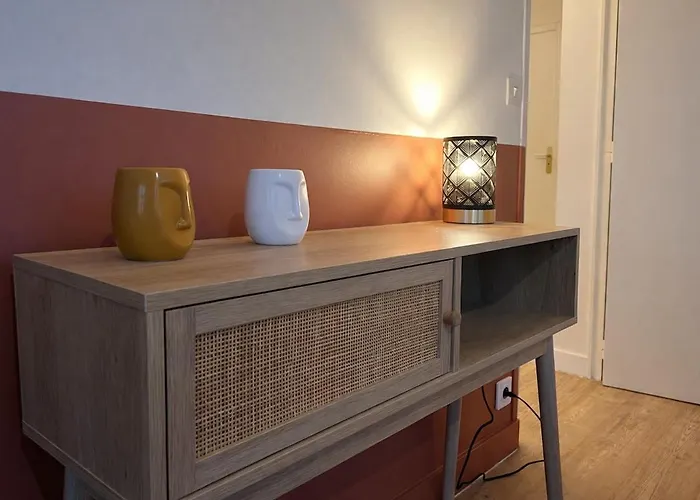 Grand - Wifi -parking - Tramway 1 Min דירה